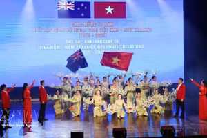 La celebración del 50 aniversario de las relaciones diplomáticas entre Vietnam y Nueva Zelanda organizada por el Comité Popular de Ciudad Ho Chi Minh. (Foto: VNA)
