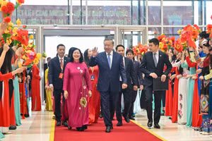 [Foto] Dirigentes del Partido y del Estado asisten al XI Congreso Nacional del Frente de la Patria de Vietnam 