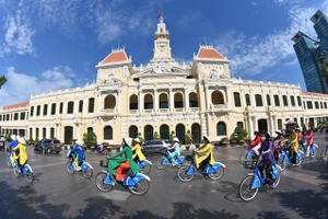 Ciudad Ho Chi Minh cuenta con numerosos productos turísticos únicos que atraen a turistas nacionales y extranjeros. Foto de la ilustración: Periódico Tin Tuc (Noticias)