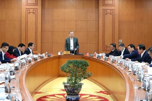 [Foto] Líder partidista trabaja con Subcomités para el XIV Congreso Nacional del PCV