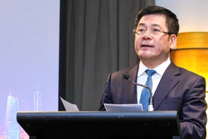 El ministro vietnamita de Industria y Comercio, Nguyen Hong Dien, habla en el evento. (Foto: moit.gov.vn)
