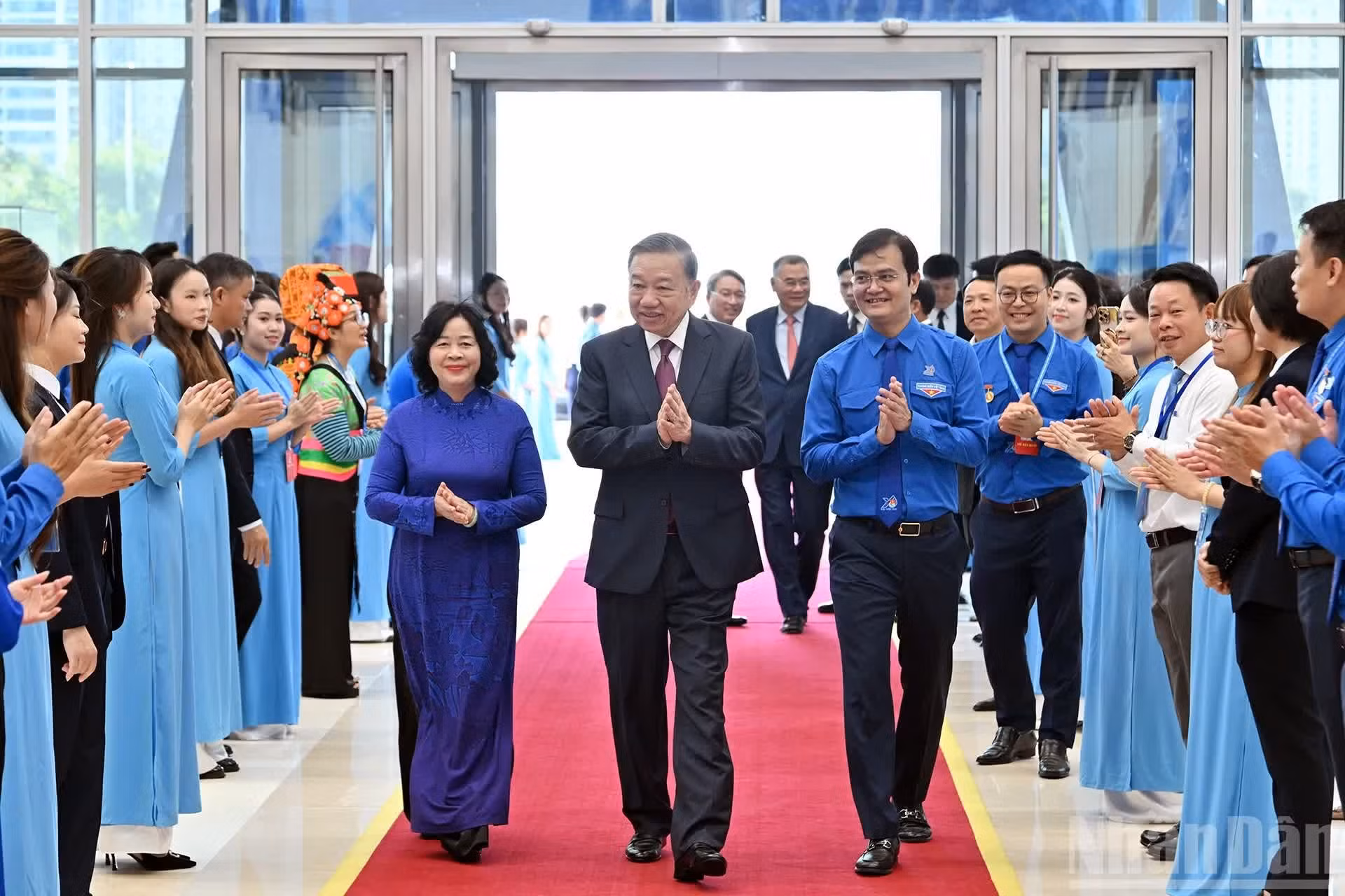 El secretario general del Partido Comunista y presidente de Vietnam, To Lam, asiste a la sesión inaugural.