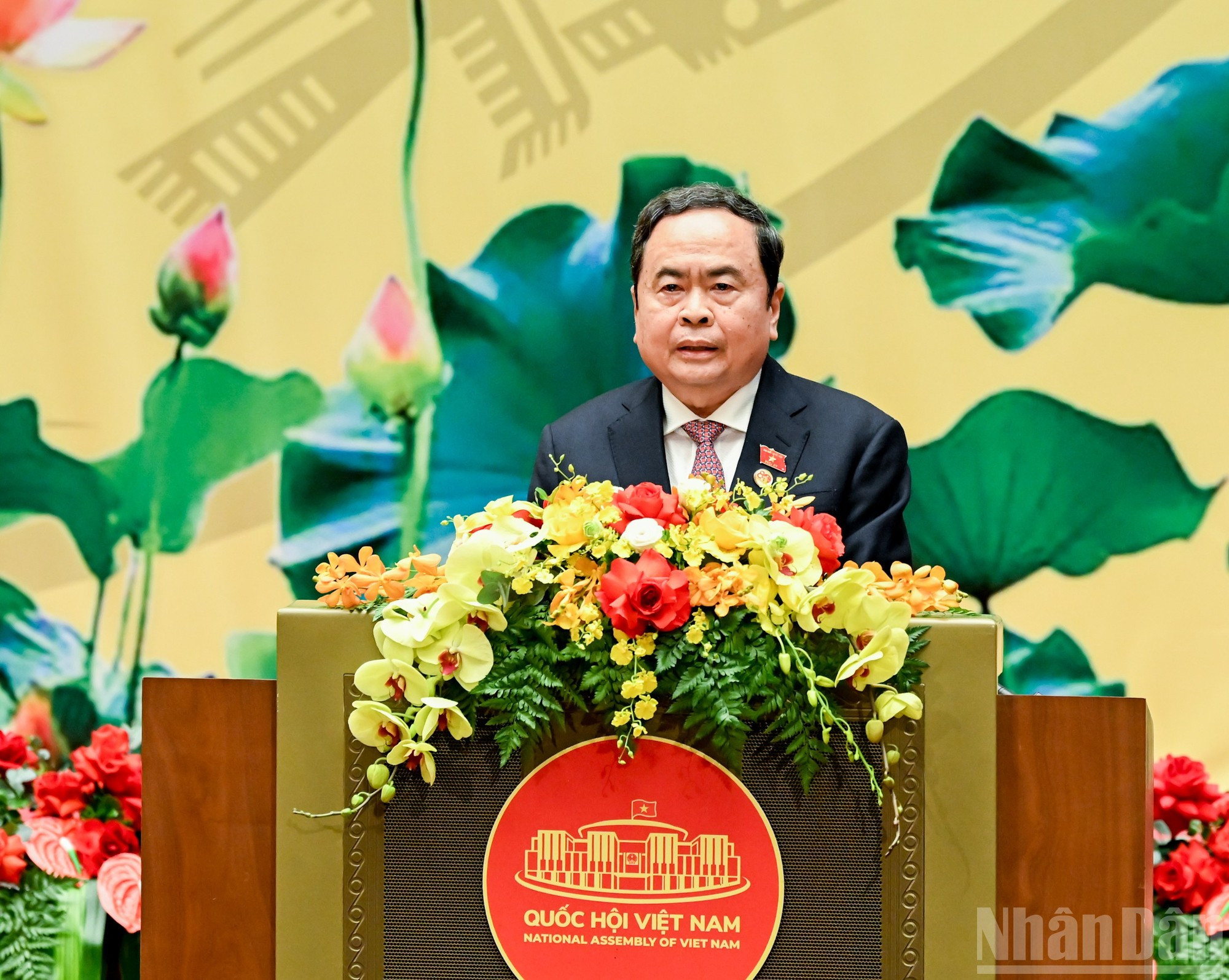 El presidente de la Asamblea Nacional, Tran Thanh Man, pronuncia el discurso conmemorativo.