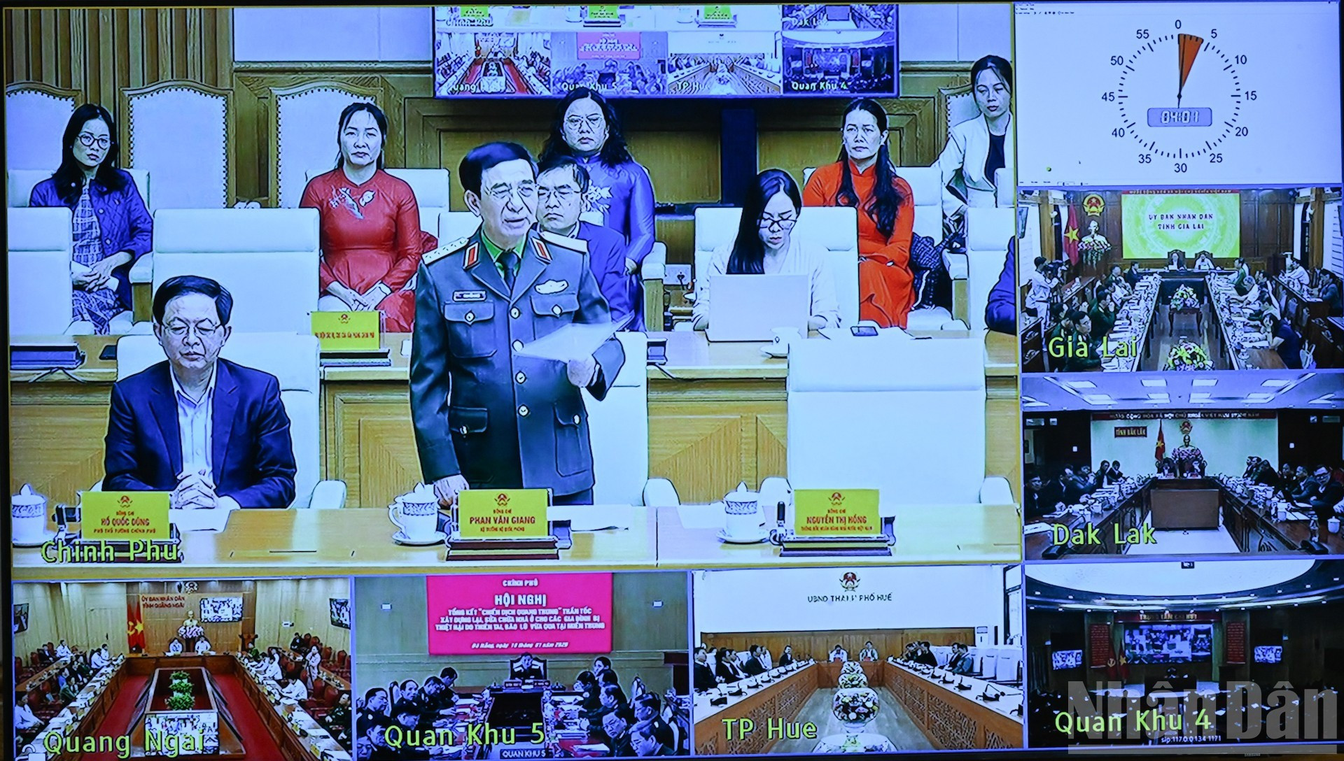 La conferencia se celebra de forma presencial en la Oficina del Gobierno y se conecta en línea con las localidades.