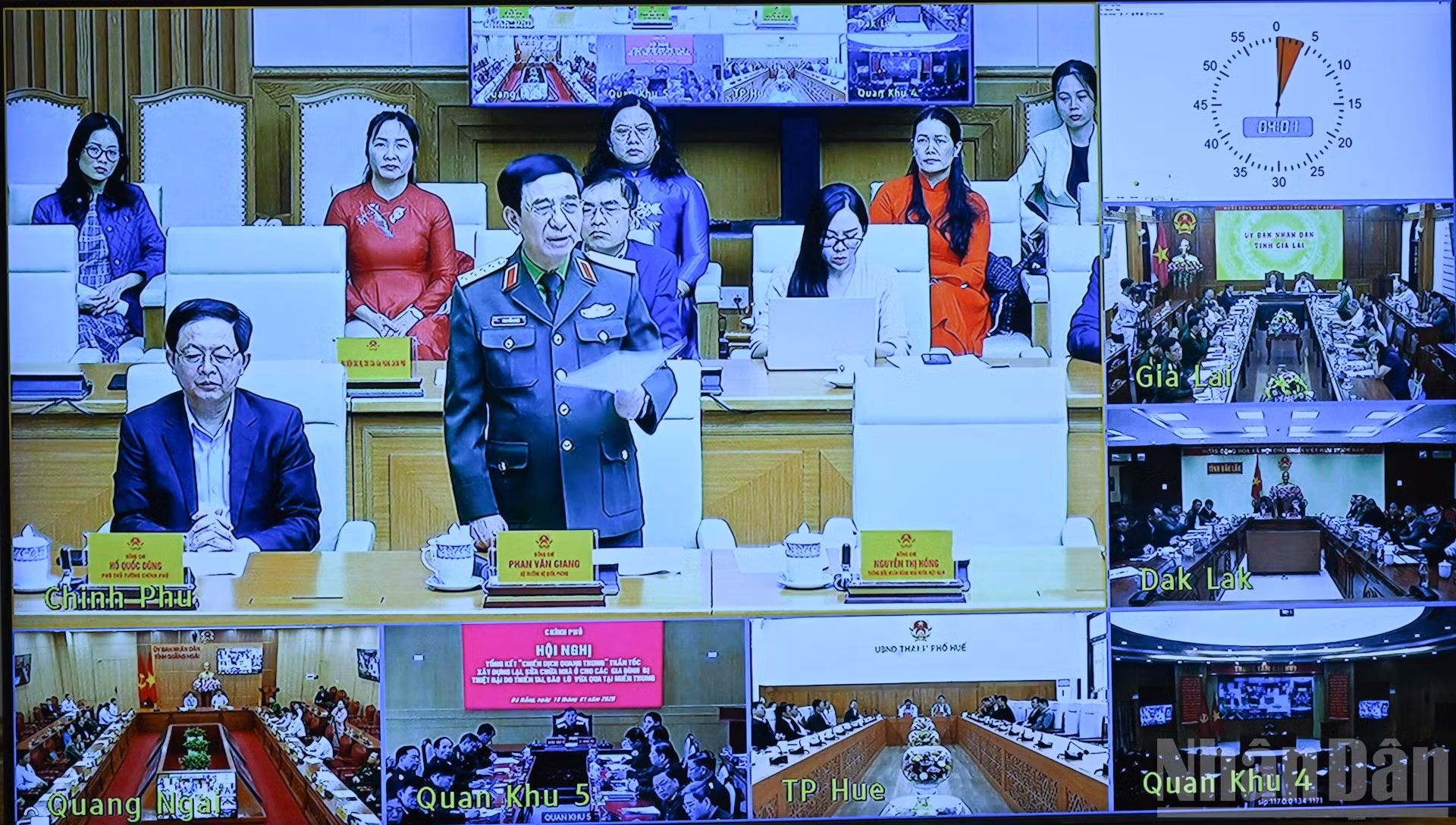 La conferencia se celebra de forma presencial en la Oficina del Gobierno y se conecta en línea con las localidades.