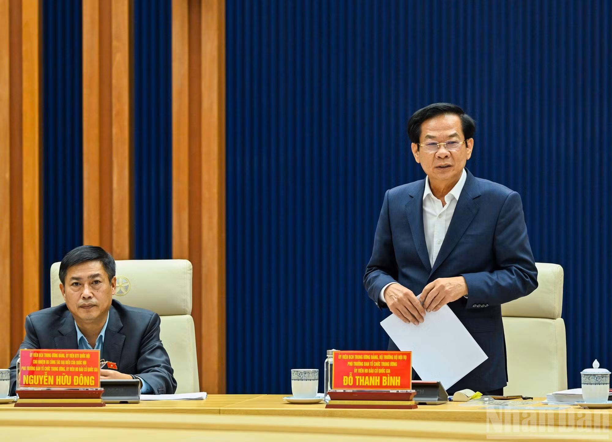 El ministro del Interior, Do Thanh Binh, interviene en la cita.