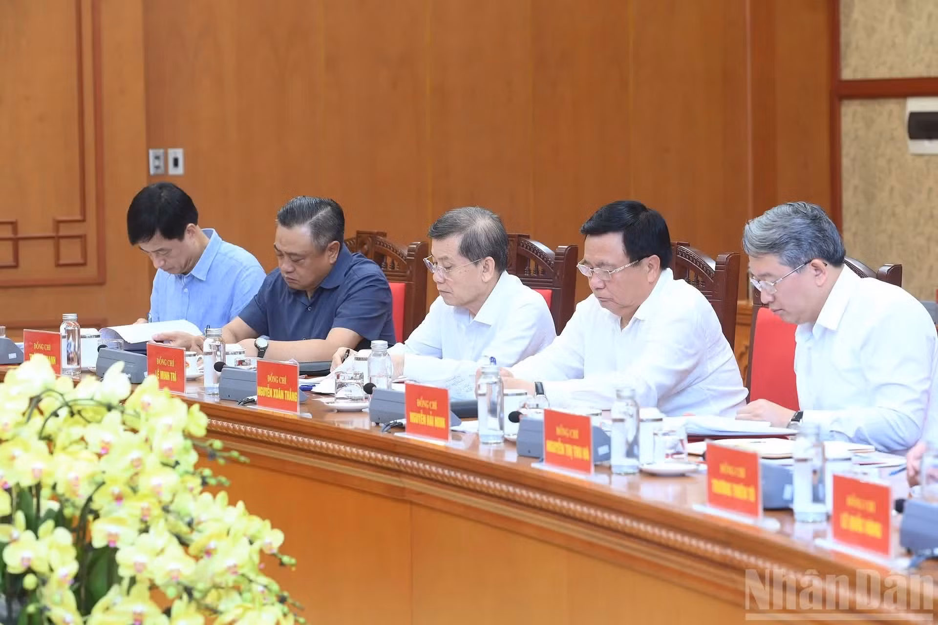 Dirigentes y delegados asistentes a la reunión.