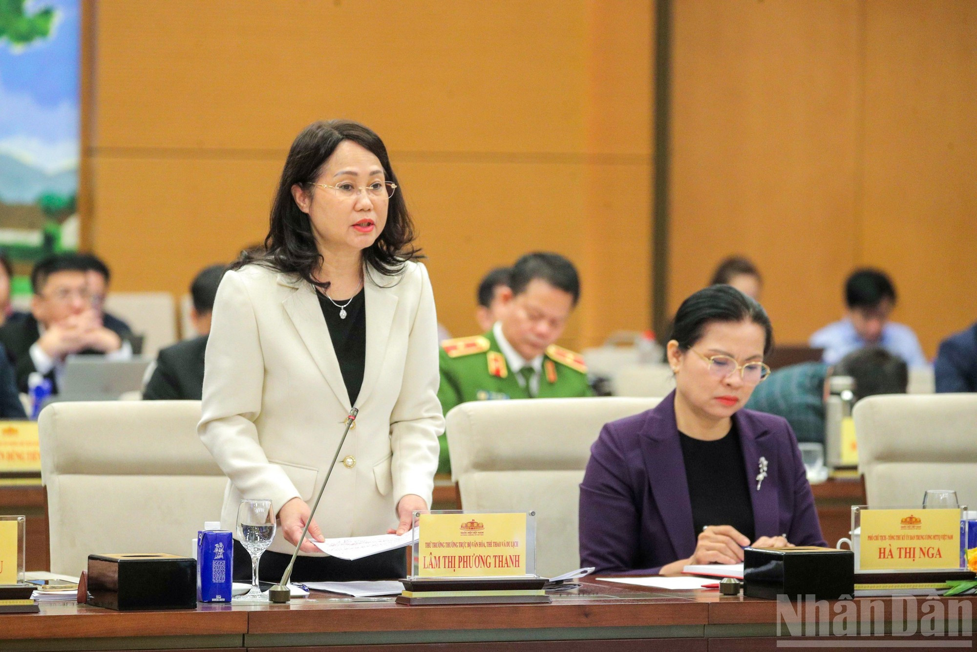 La viceministra permanente de Cultura, Deportes y Turismo Lam Thi Phuong Thanh habla en la conferencia. (Foto: Duy Linh)