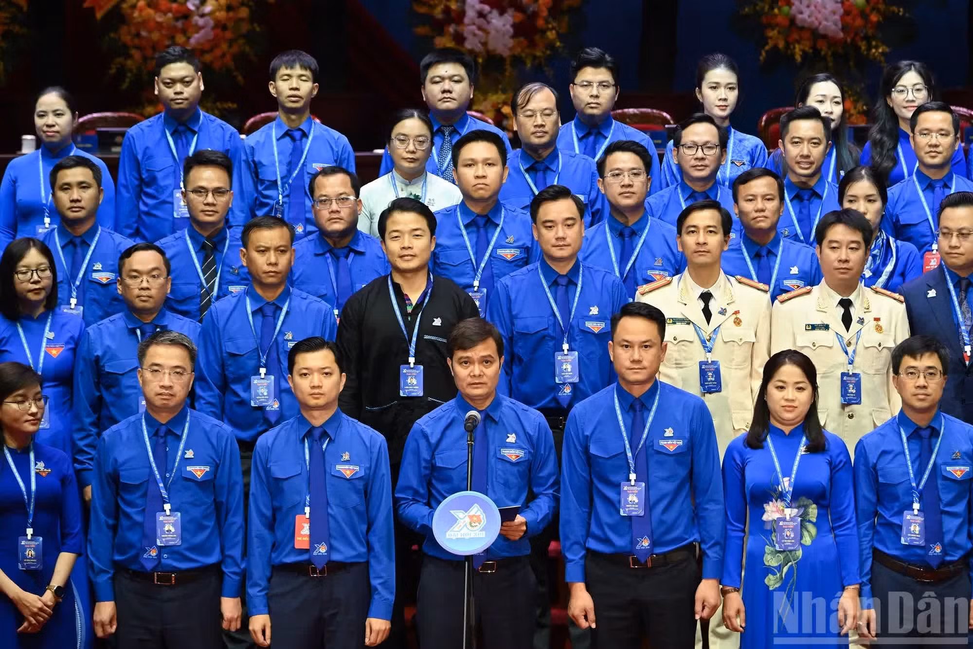 El primer secretario del Comité Central de la Unión de Jóvenes Comunistas Ho Chi Minh del XIII mandato, Bui Quang Huy, interviene en nombre del nuevo Comité Central al asumir sus funciones.