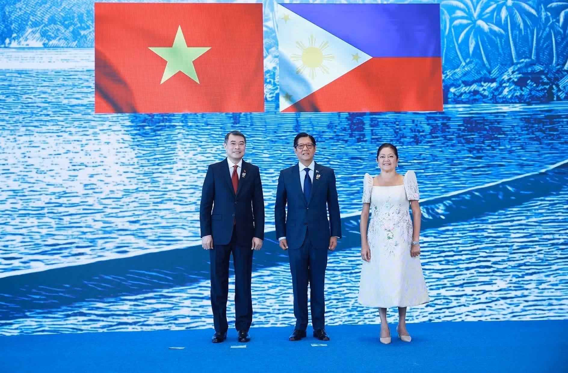 El primer ministro vietnamita y el presidente filipino, Ferdinand Romualdez Marcos Jr., presidente rotativo de la Asean en 2026. (Foto: Duong Giang/VNA)