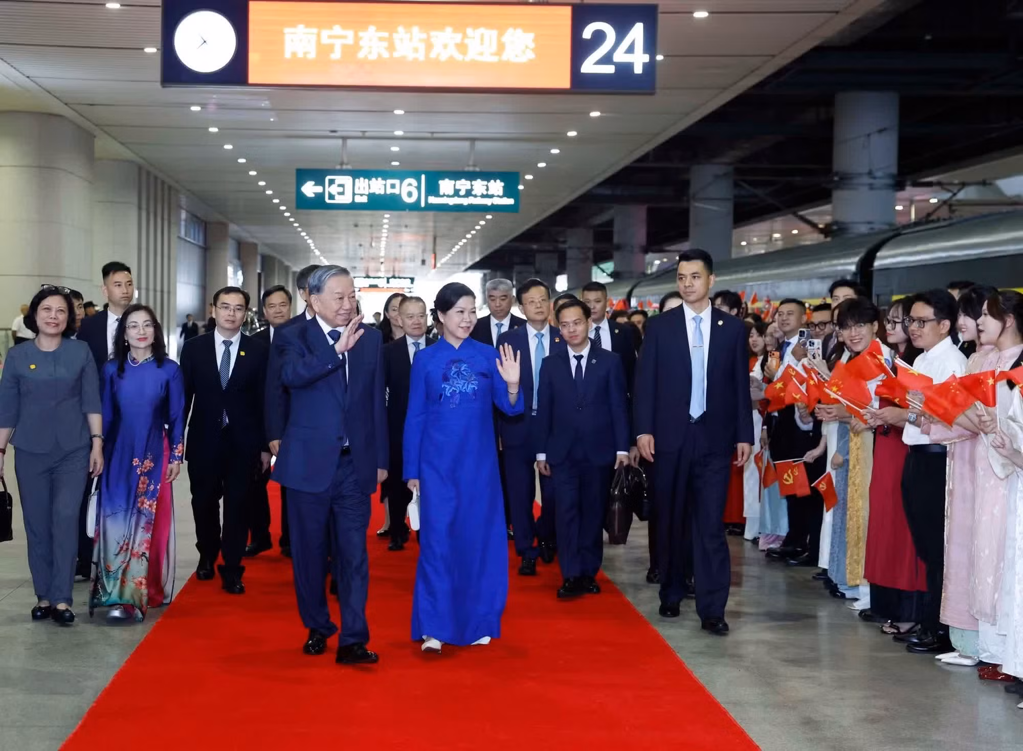 [Foto] Máximo dirigente vietnamita concluye con éxito su visita de Estado a China