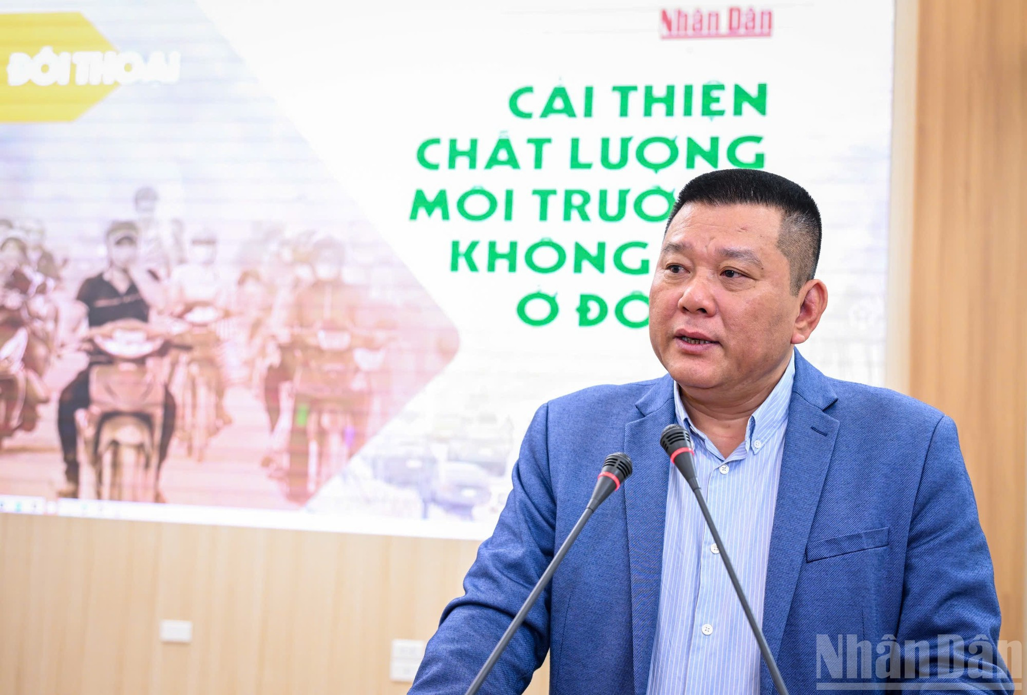 El periodista Nguyen Ngoc Thanh, jefe de Nhan Dan digital, pronuncia un discurso. (Foto: Thanh Dat)