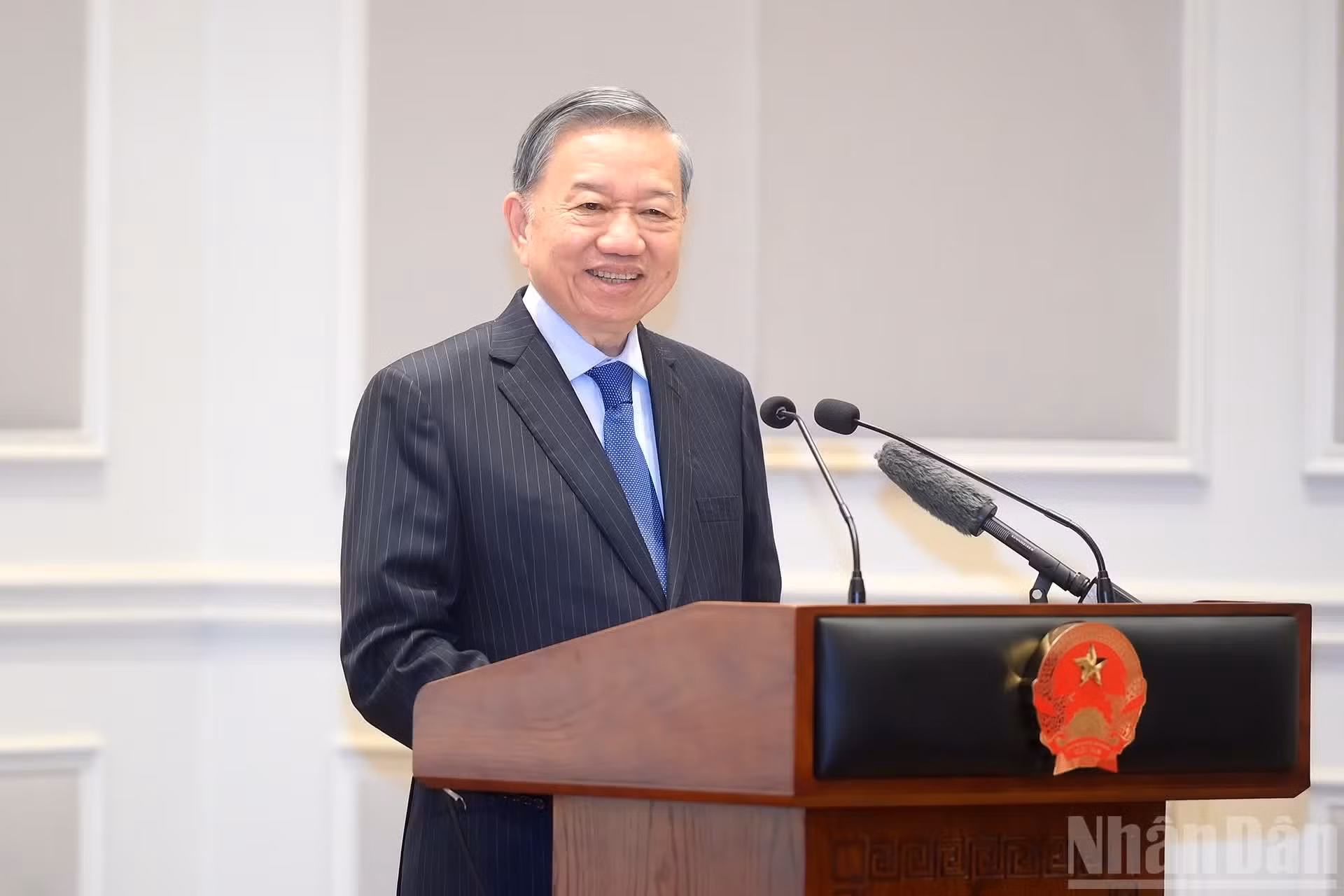 El secretario general del PCV y presidente de Vietnam, To Lam, interviene en la cita.