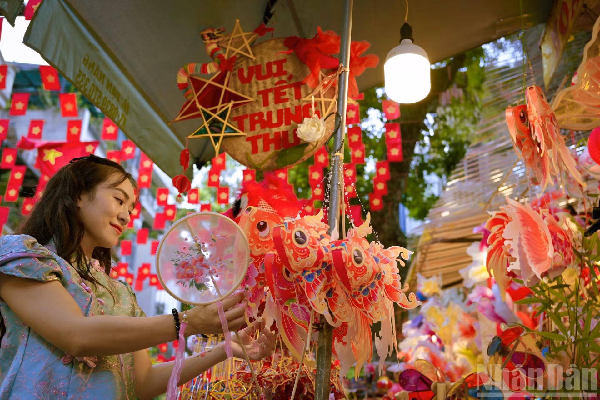 [Foto] Colorido Festival del Medio Otoño en casco antiguo de Hanói