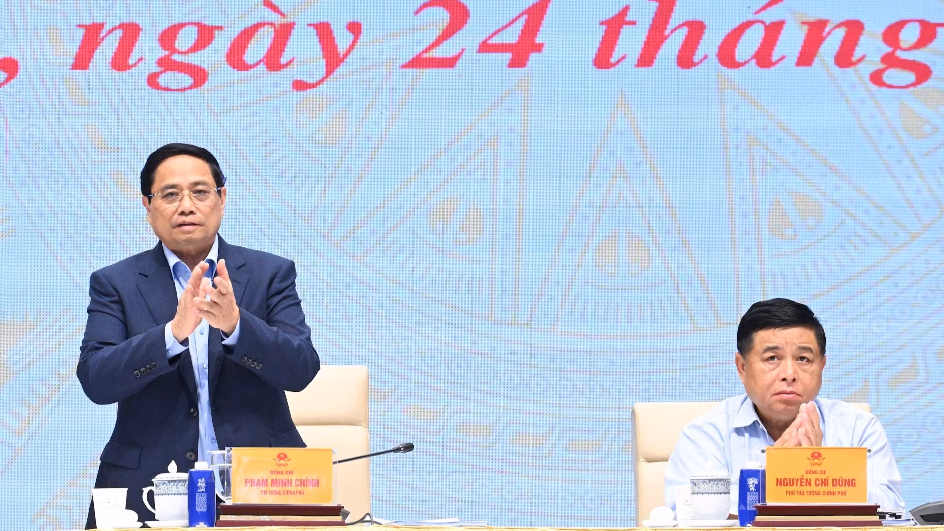 [Foto] Premier vietnamita se reúne con Comité Directivo del Gobierno para desarrollo de ciencia, tecnología e innovación