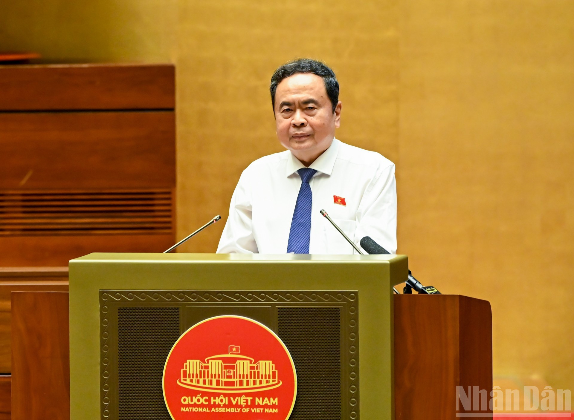 El presidente de la Asamblea Nacional de Vietnam, Tran Thanh Man, pronuncia el discurso inaugural.