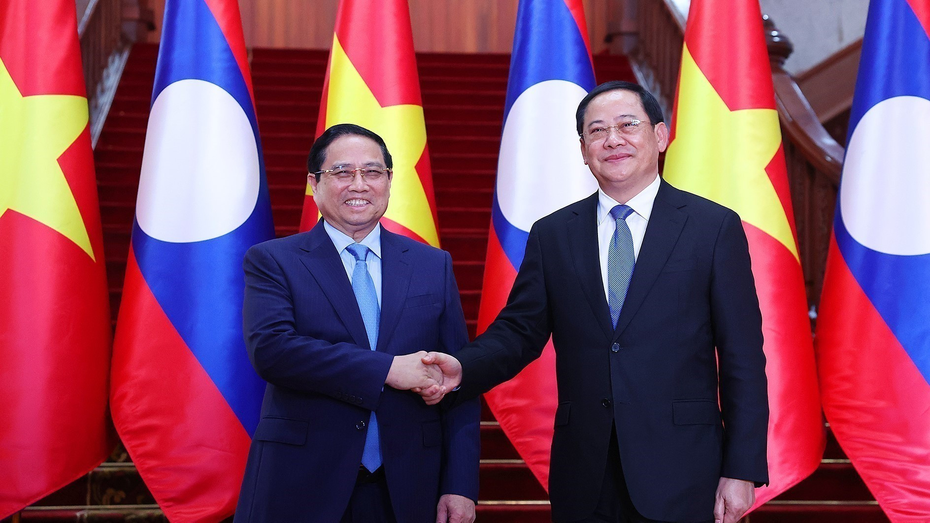 [Foto] Premier vietnamita se reúne con su homólogo de Laos
