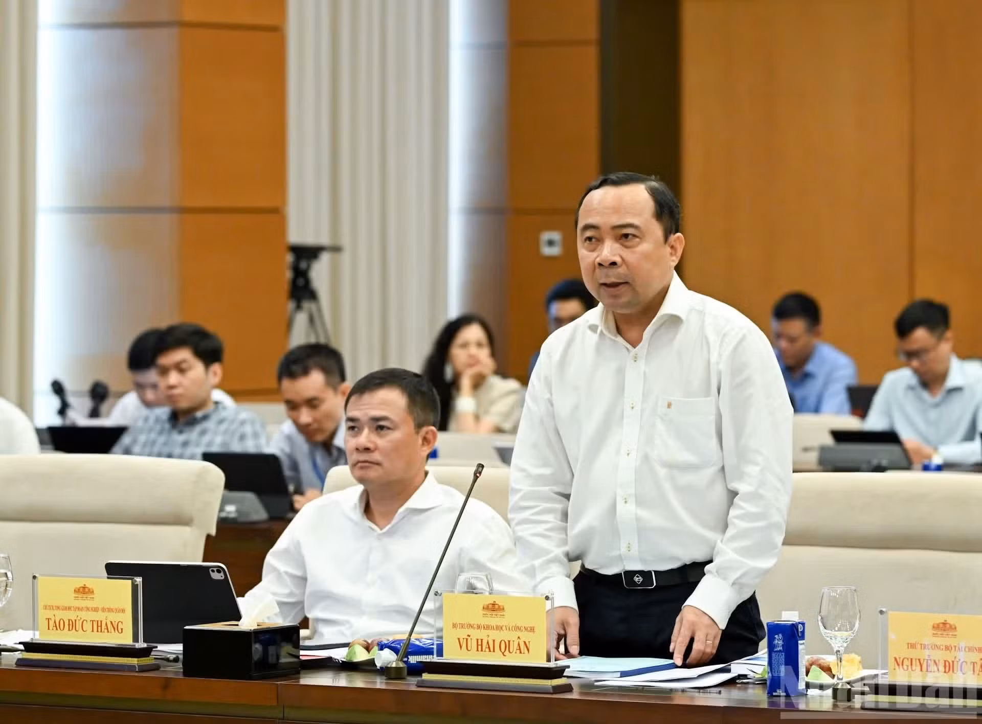 El ministro de Ciencia y Tecnología, Vu Hai Quan, interviene en el acto. (Foto: Duy Linh)