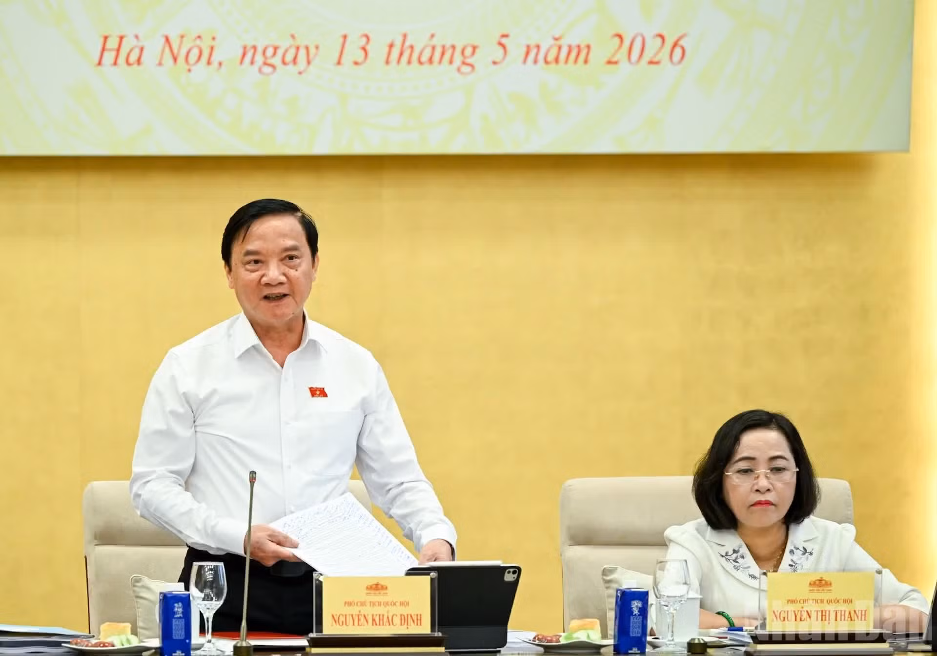 El vicepresidente de la Asamblea Nacional vietnamita, Nguyen Khac Dinh, interviene en la cita. (Foto: Duy Linh)