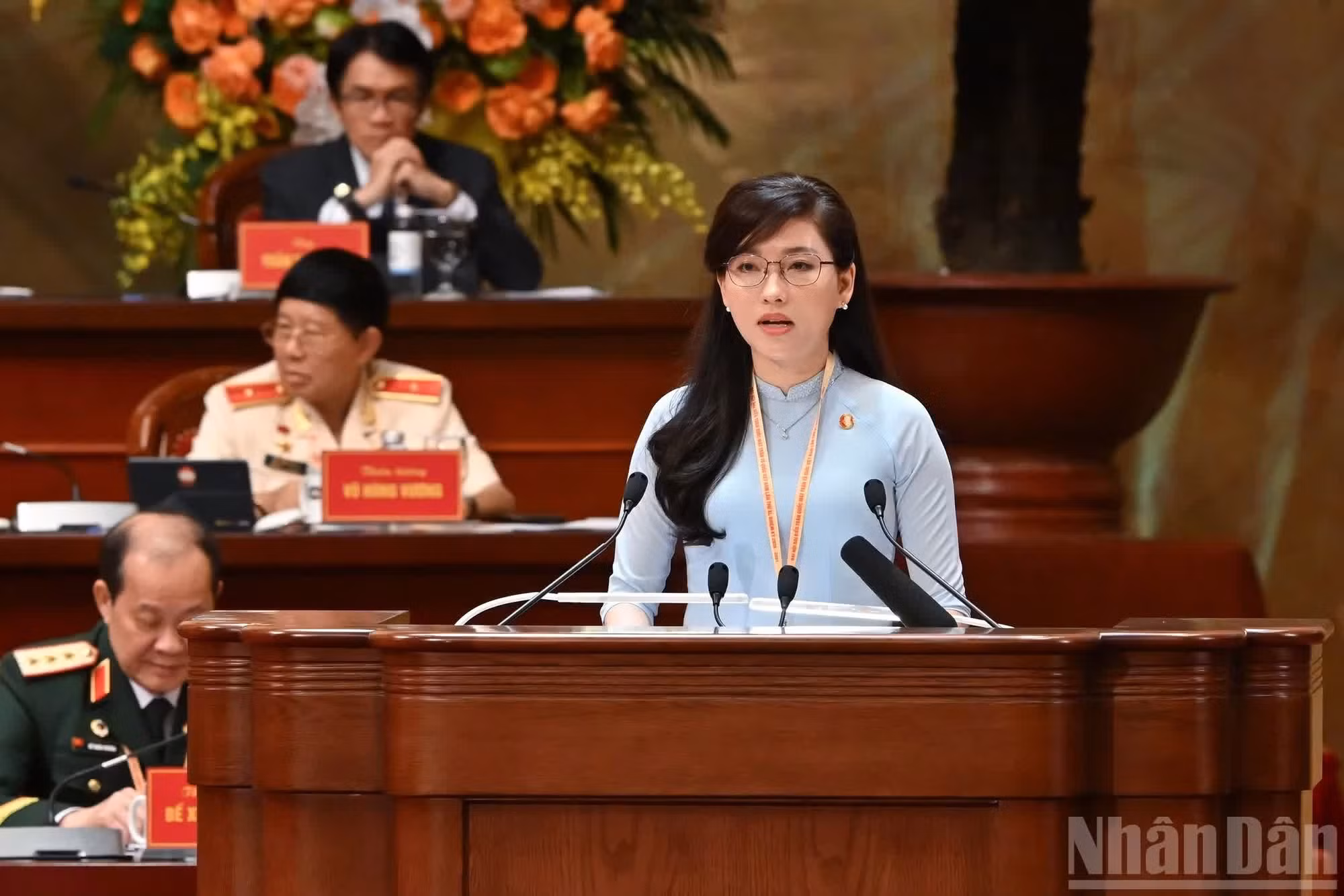 Ho Hong Nguyen, secretario del Congreso, presenta la Resolución del XI Congreso Nacional del FPV.