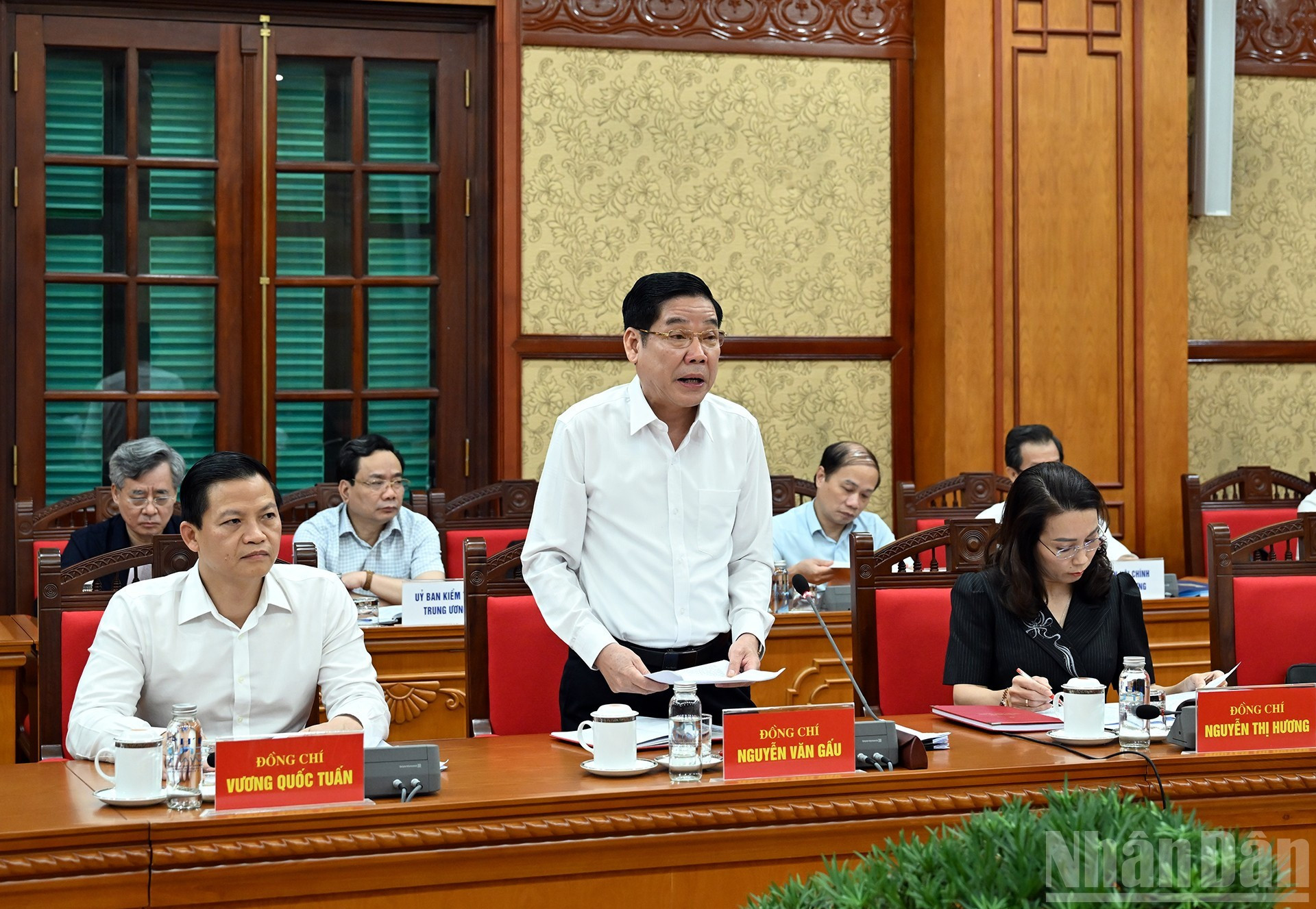 El secretario del Comité del PCV en Bac Ninh, Nguyen Van Gau, interviene en la cita. El secretario del Comité del PCV en Bac Ninh, Nguyen Van Gau, interviene en la cita.