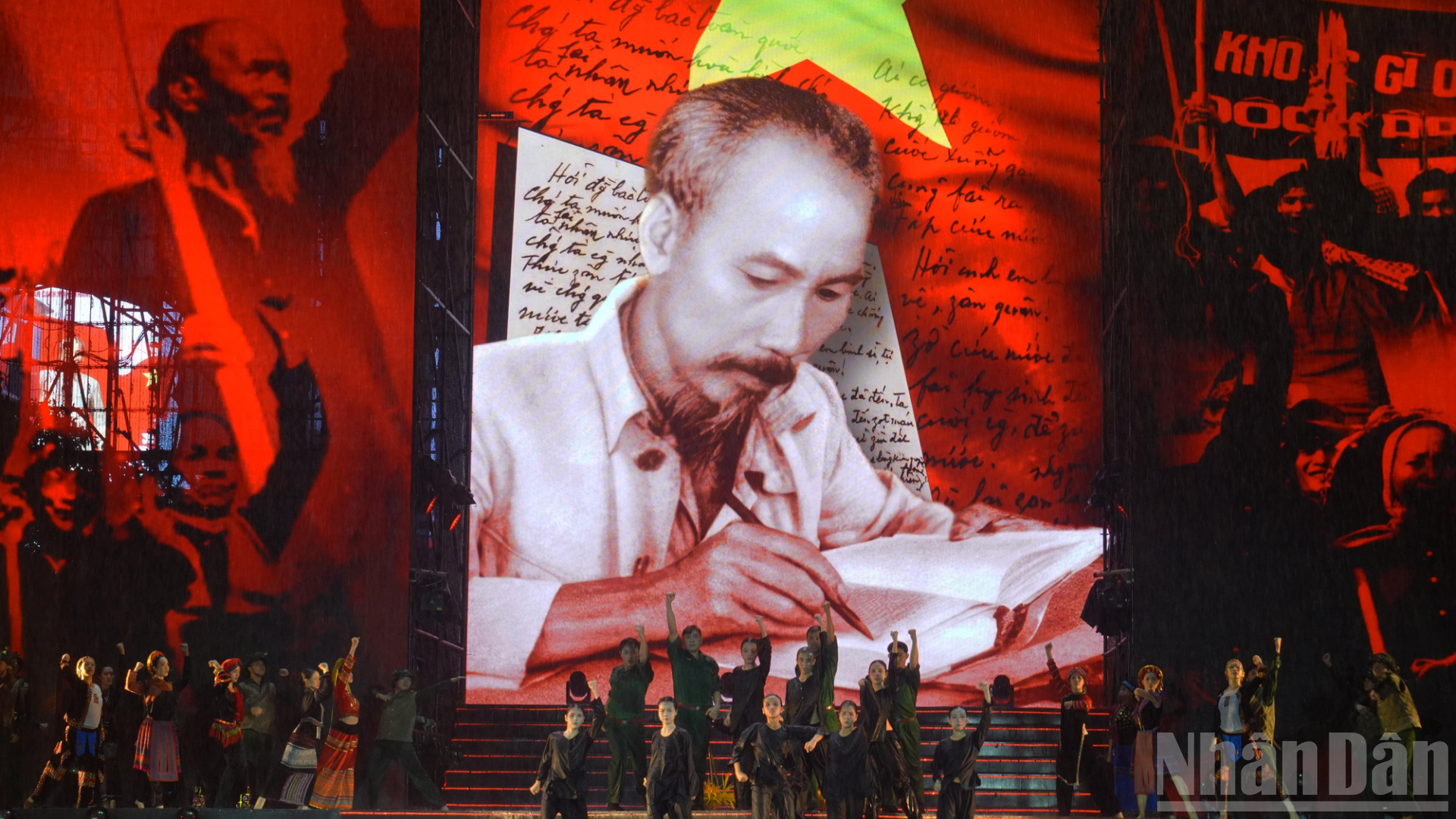 Cuando Francia reveló claramente sus ambiciones, el Buró Permanente del Comité Central del Partido emitió la Directiva “Resistencia de todo el pueblo”. El 19 de diciembre de 1946, el Presidente Ho Chi Minh proclamó el llamamiento: “Es mejor sacrificarlo todo que perder nuestra independencia y vivir como esclavos”.