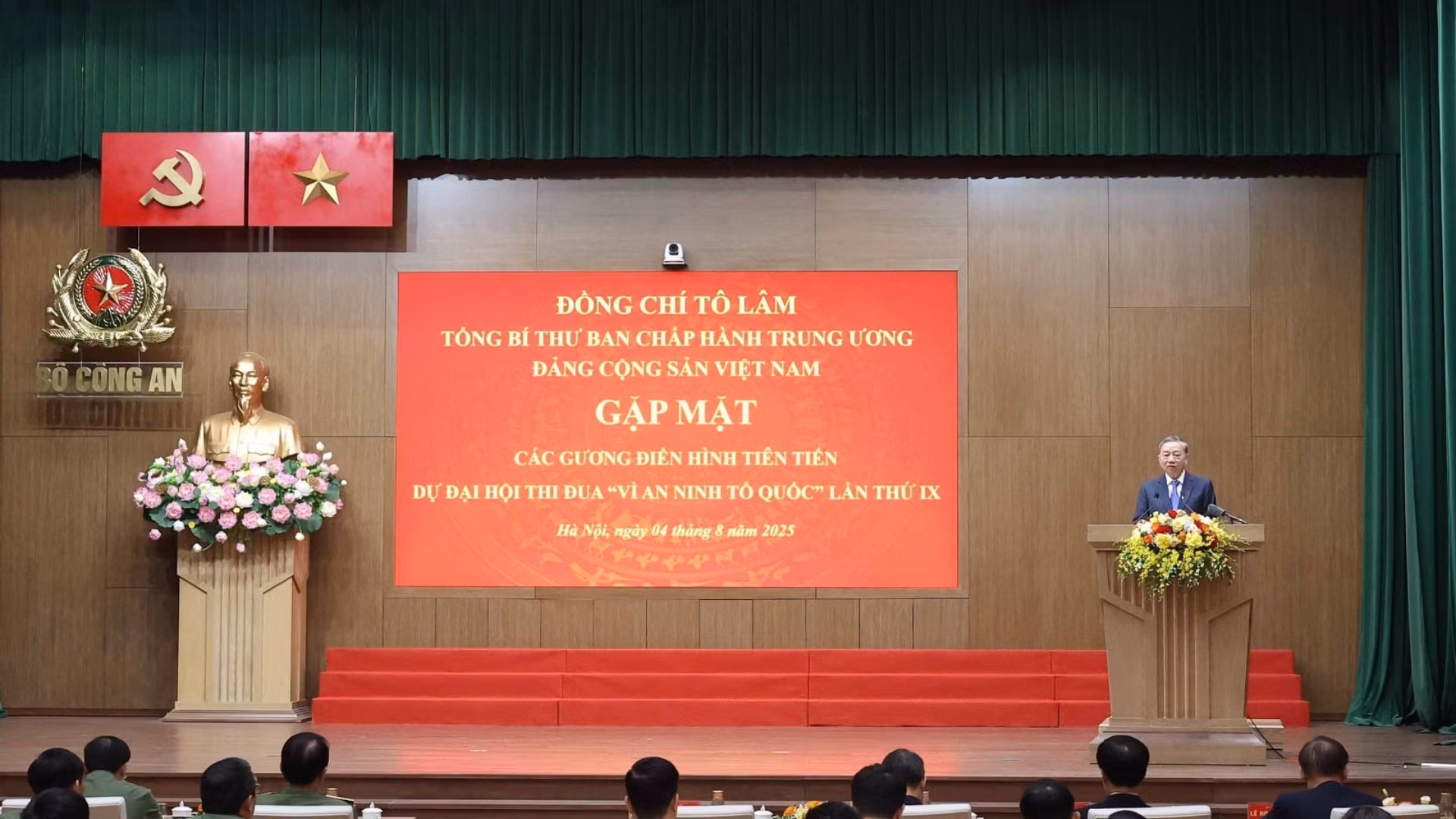 El secretario general del PCV, To Lam, en su intervención. (Foto: Thong Nhat/VNA)