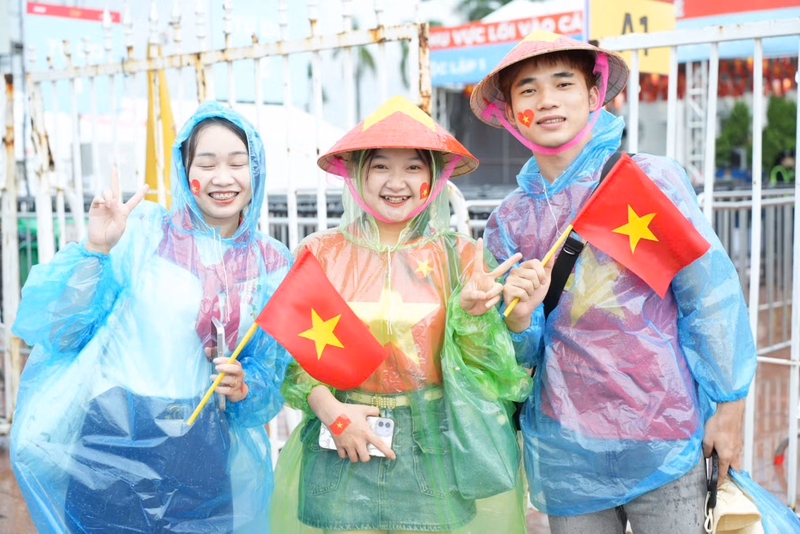 Los primeros en llegar esta tarde.