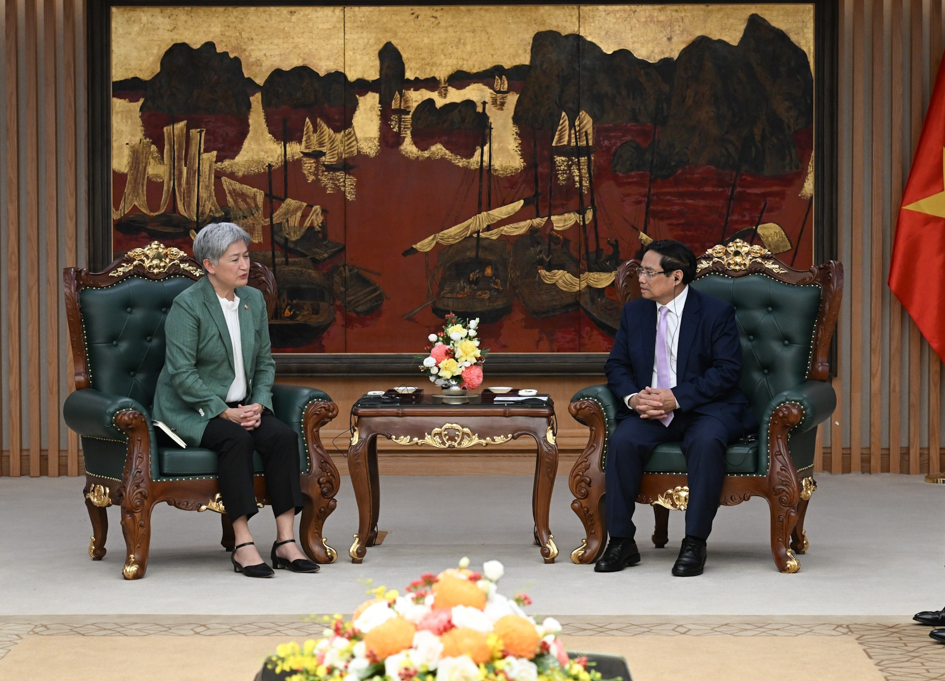 El primer ministro Pham Minh Chinh en el encuentro con la ministra de Relaciones Exteriores de Australia, Penny Wong. El primer ministro Pham Minh Chinh en el encuentro con la ministra de Relaciones Exteriores de Australia, Penny Wong.