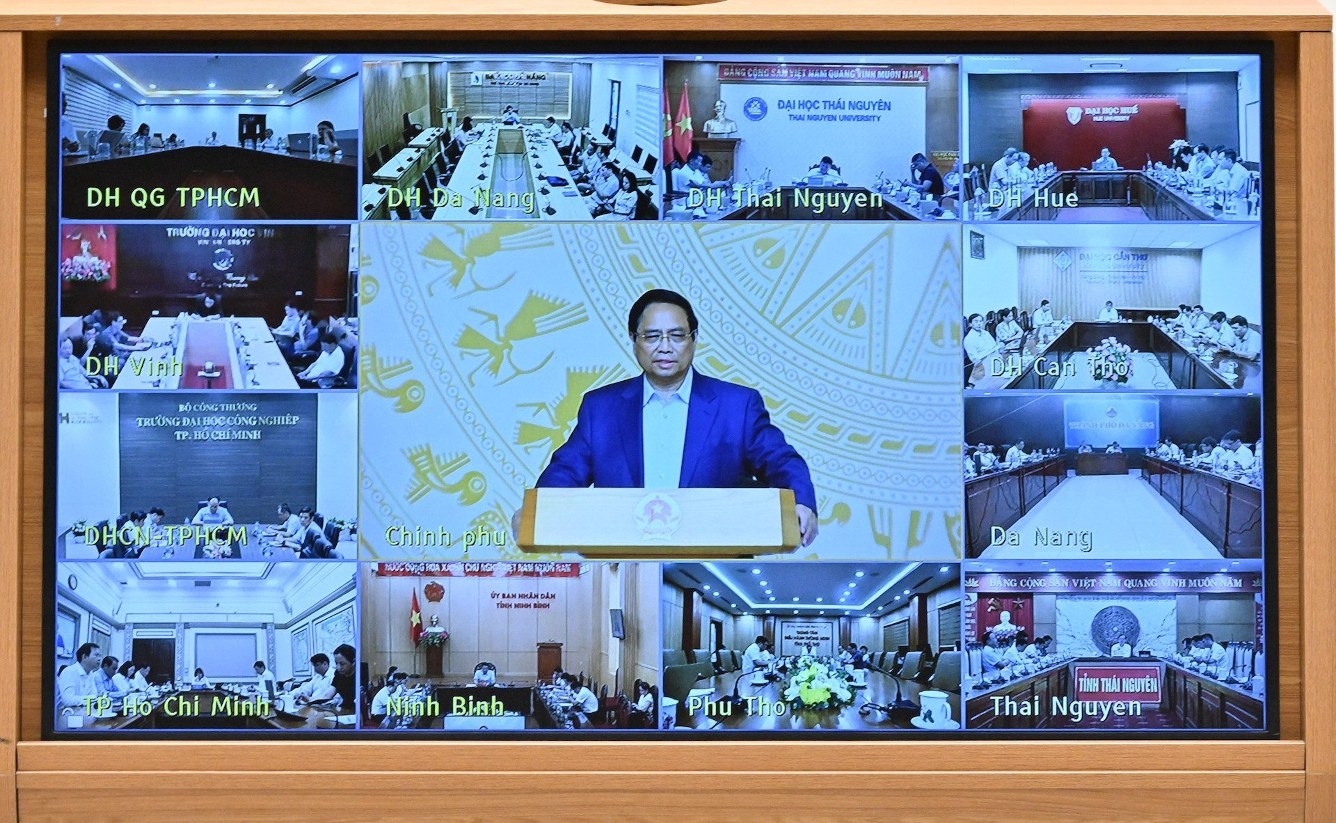 La reunión se efectúa en línea entre varias entidades, organismos y universidades de las principales ciudades del país. (Foto: VNA)