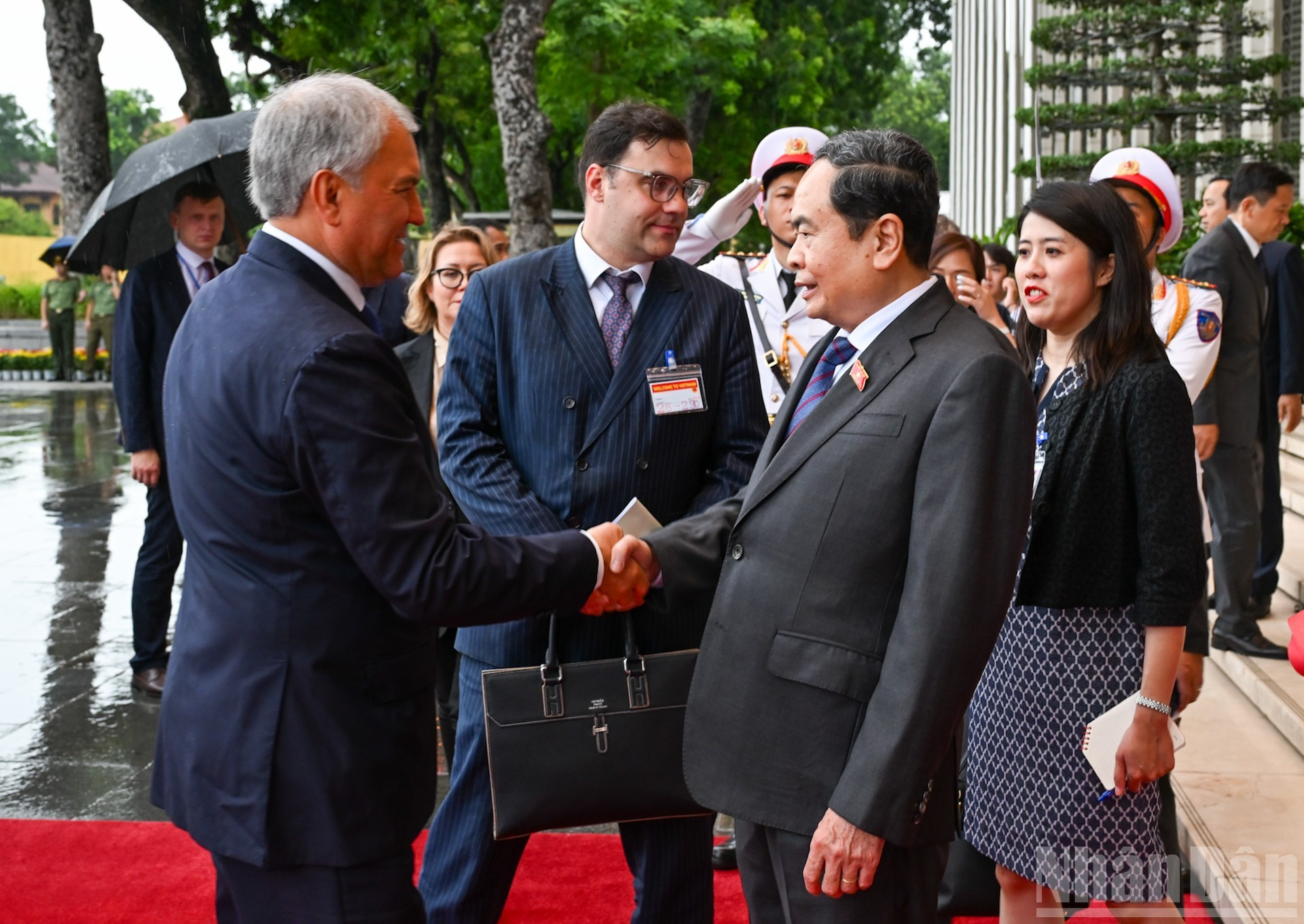 El presidente de la ANV, Tran Thanh Man, recibe al presidente de la Duma Estatal de la la Asamblea Federal de Rusia, Vyacheslav Volodin. El presidente de la ANV, Tran Thanh Man, recibe al presidente de la Duma Estatal de la la Asamblea Federal de Rusia, Vyacheslav Volodin.