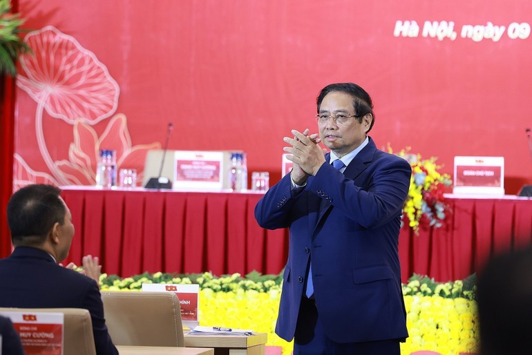 El premier Pham Minh Chinh en la IV Asamblea del Comité del PCV en el EVN para el mandato 2025-2030. (Foto: VNA) El premier Pham Minh Chinh en la IV Asamblea del Comité del PCV en el EVN para el mandato 2025-2030. (Foto: VNA)