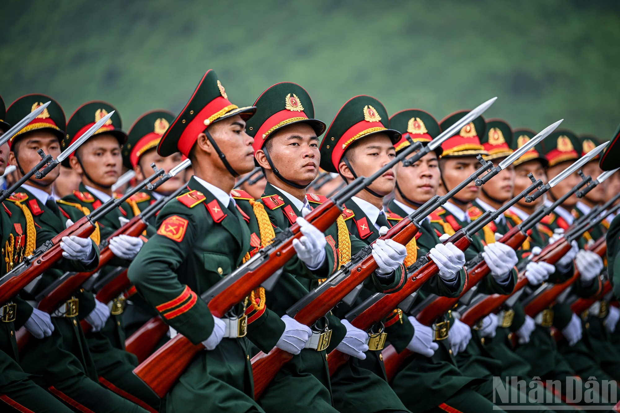 [Foto] Realizan segundo ensayo general de desfile por el Día Nacional
