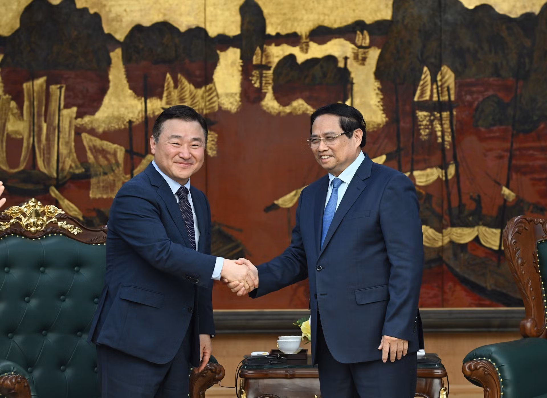 [Foto] Premier vietnamita recibe a director ejecutivo de Samsung Electronics