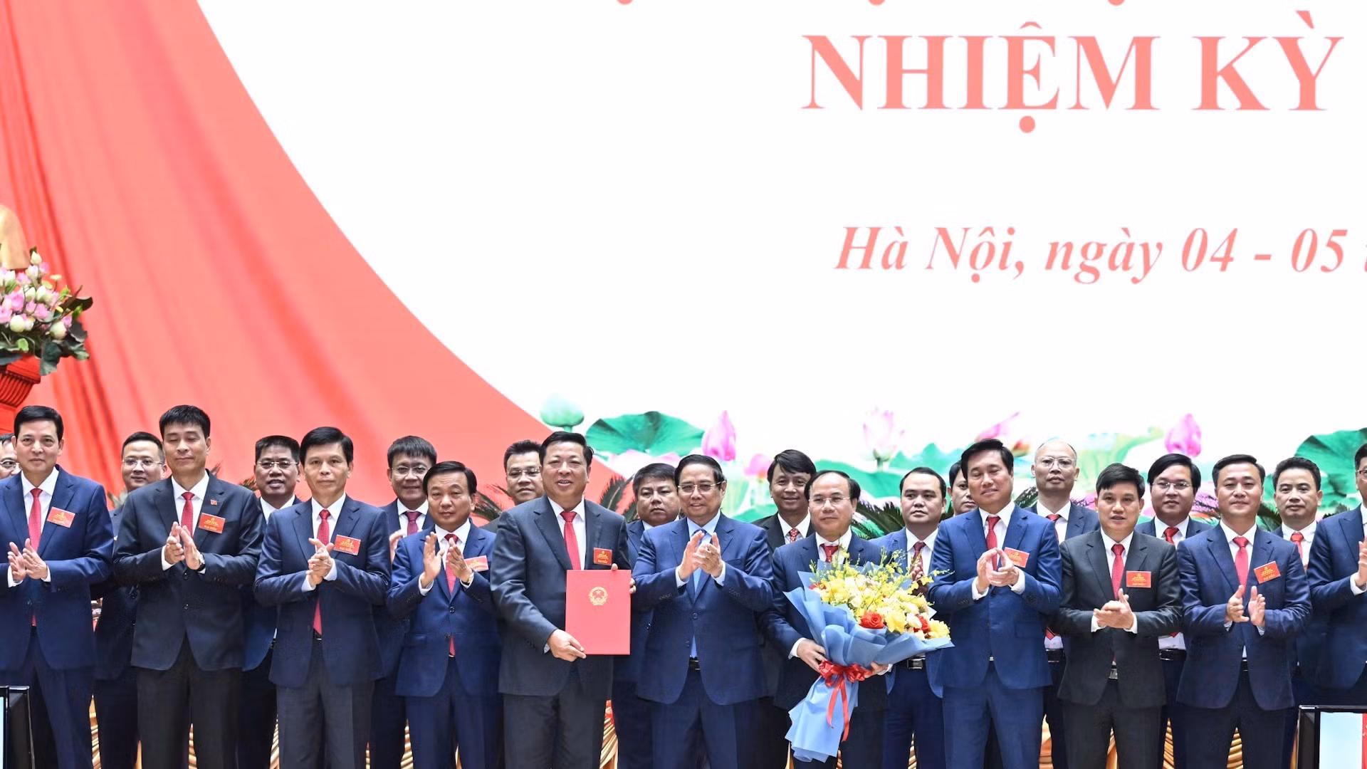 [Foto] Premier vietnamita asiste al primer Congreso del Partido del Ministerio de Construcción