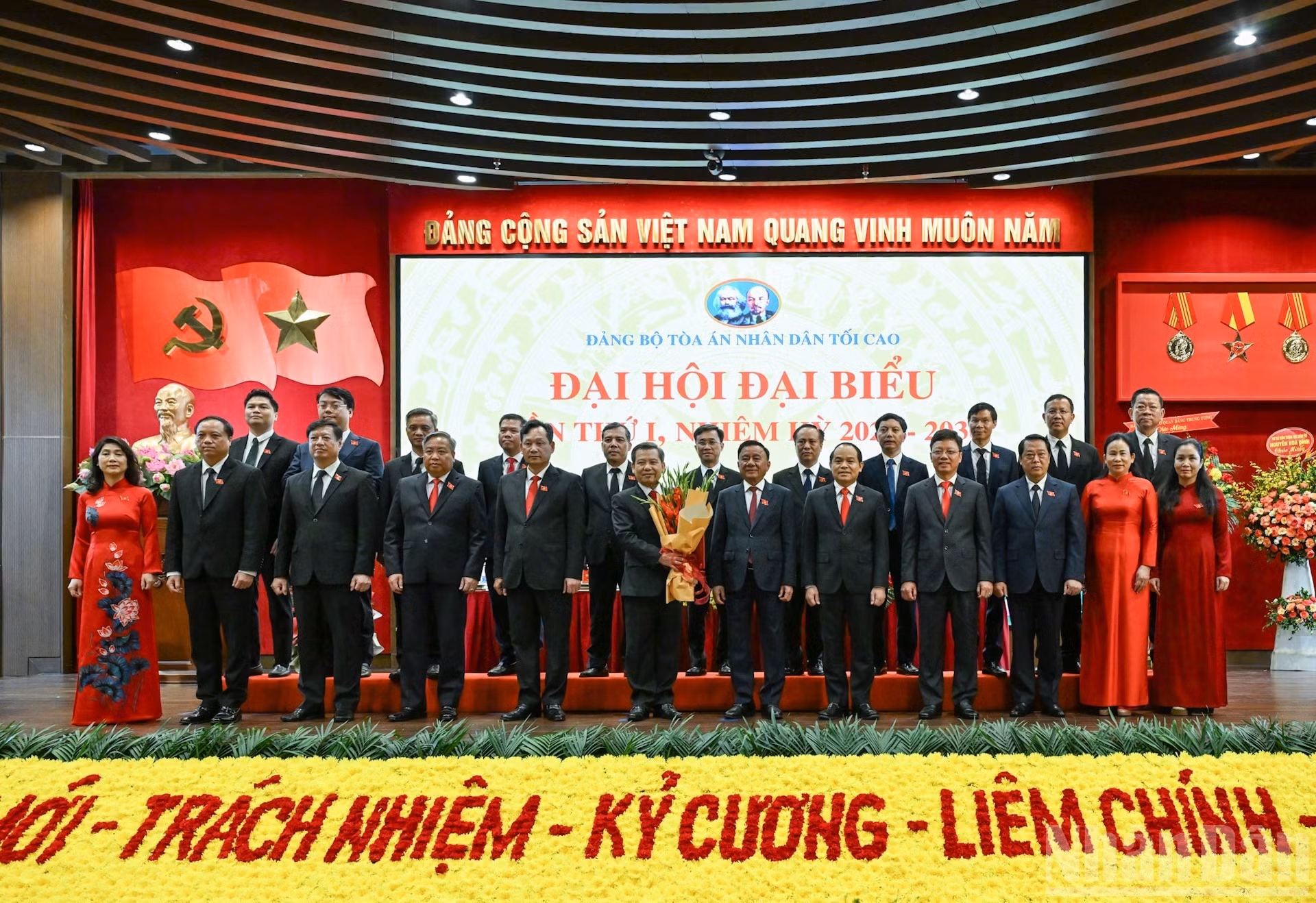 [Foto] Celebran en Hanói Congreso del Partido del Tribunal Popular Supremo