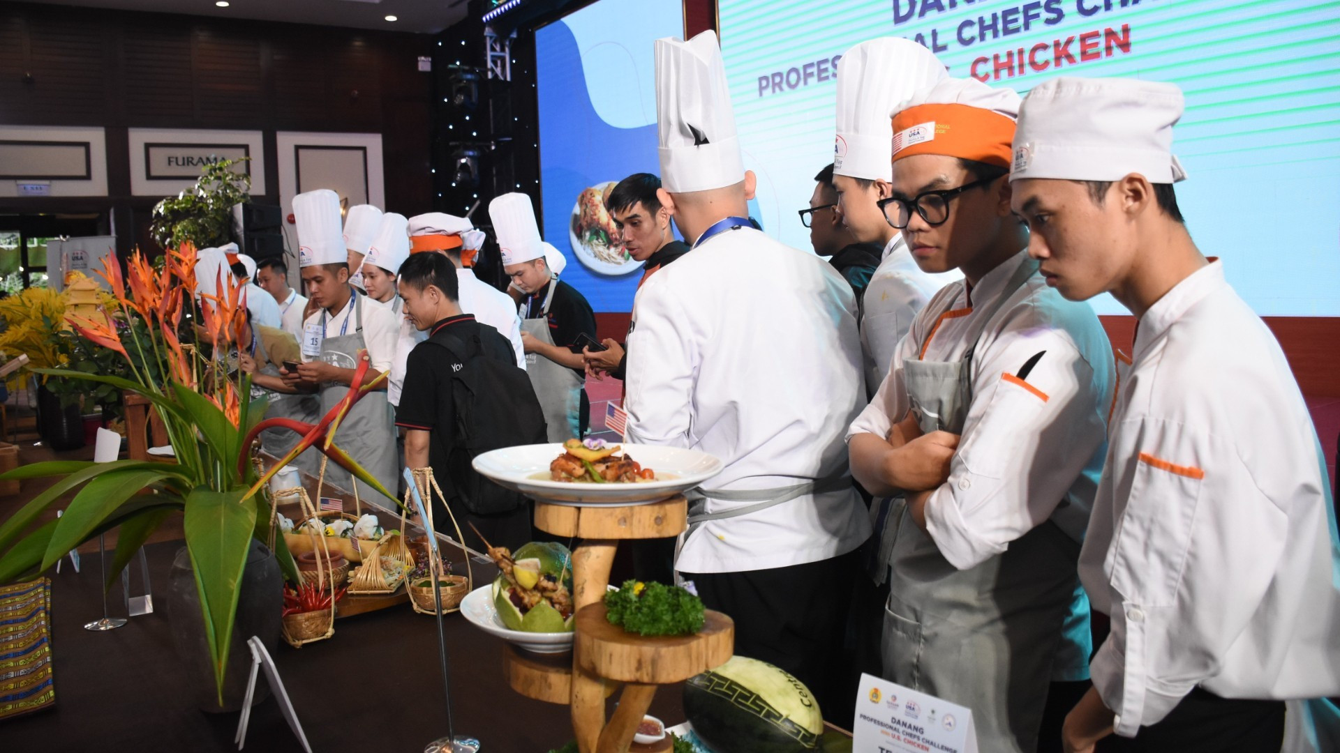 Numerosos jóvenes chefs participan en esta edición.