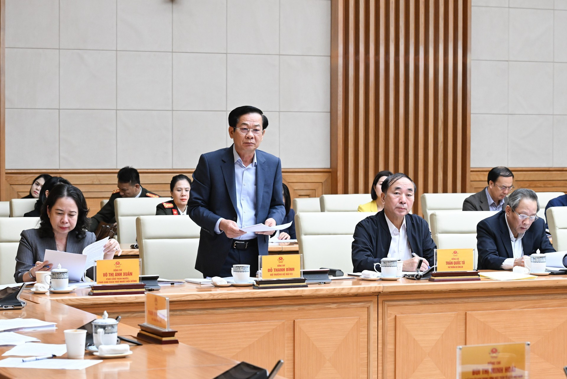 El ministro del Interior, Do Thanh Binh, hace uso de la palabra en el evento.