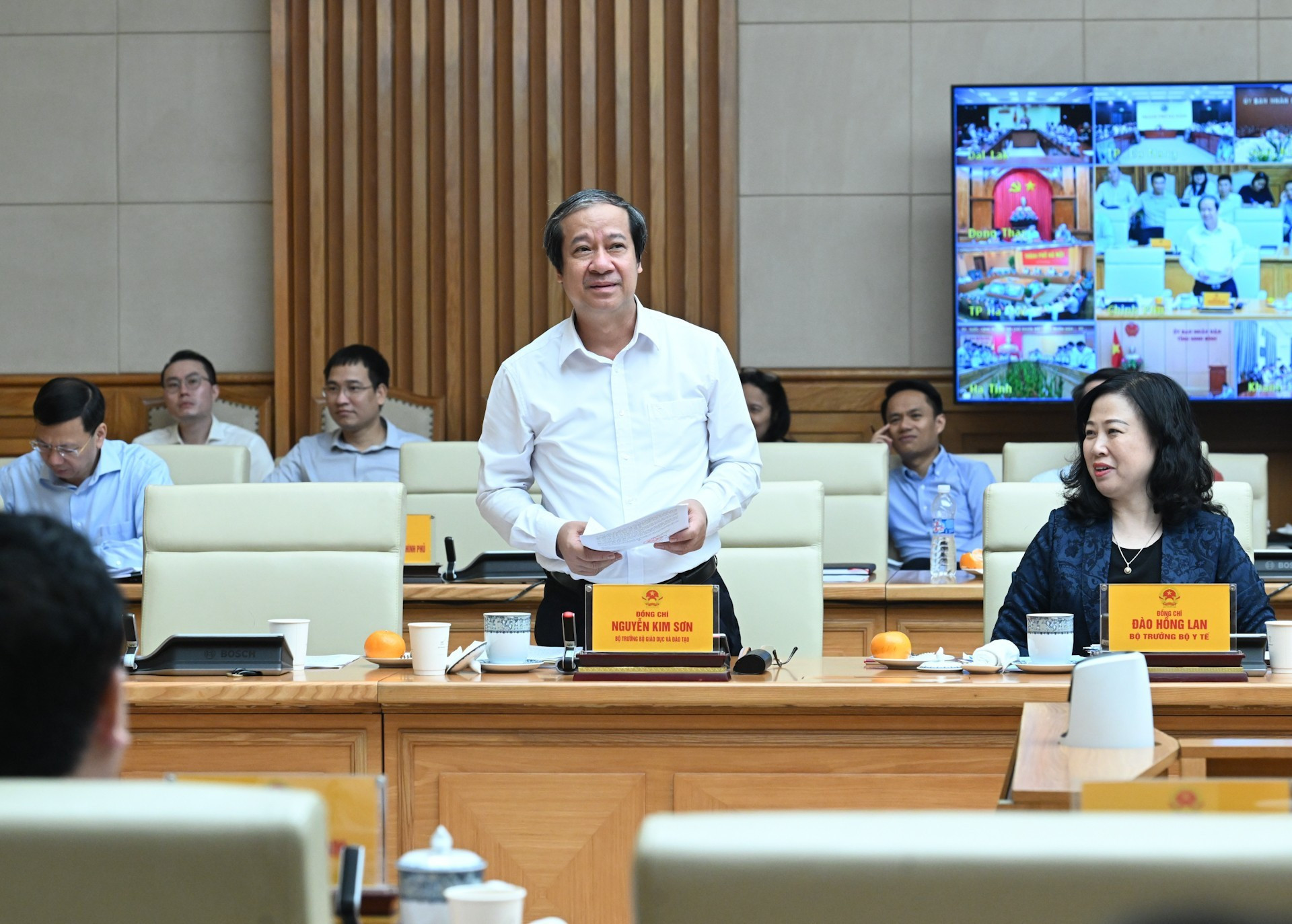 El ministro de Educación y Formación, Nguyen Kim Son, pronuncia un discurso.