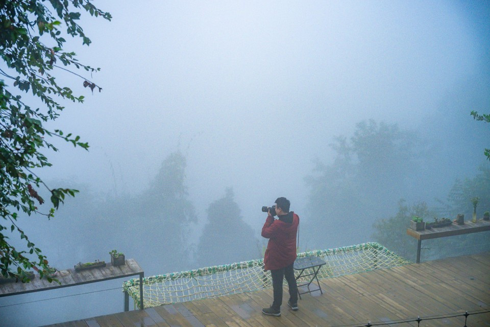 Los hogares de Sin Suoi Ho están mejorando cada vez más sus servicios, lo que contribuye a que el número de turistas que vienen a explorar la zona aumente de forma constante cada año. (Foto: VNA)