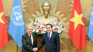 El presidente de la Asamblea Nacional de Vietnam, Tran Thanh Man, y el secretario general de las Naciones Unidas, António Guterres. (Foto: Nhan Dan)
