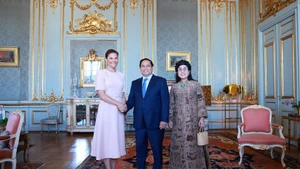 [Foto] Premier vietnamita y su esposa visitan a princesa heredera de Suecia 