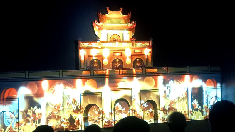 Ciudadela Imperial de Thang Long luce resplandeciente en un ecosistema digital.