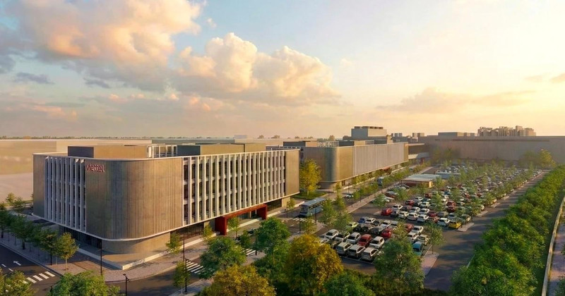Vista en perspectiva de la planta de fabricación de chips de Viettel en el Parque de Alta Tecnología de Hoa Lac. (Foto: hanoimoi.vn)