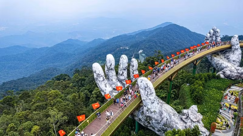 El Puente Dorado en la ciudad vietnamita de Da Nang. (Foto: VNA)