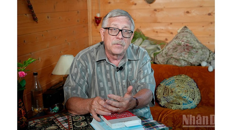 Petr Tsvetov, profesor asociado y doctor en Ciencias Históricas, de la Academia Diplomática del Ministerio ruso de Asuntos Exteriores y primer vicepresidente de la Asociación de Amistad Rusia-Vietnam. (Foto: Nhan Dan)