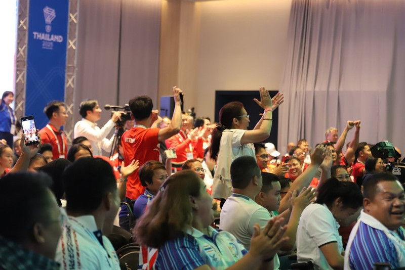 Aficionados vietnamita celebran la victoria de jugadores. (Foto: VNA)