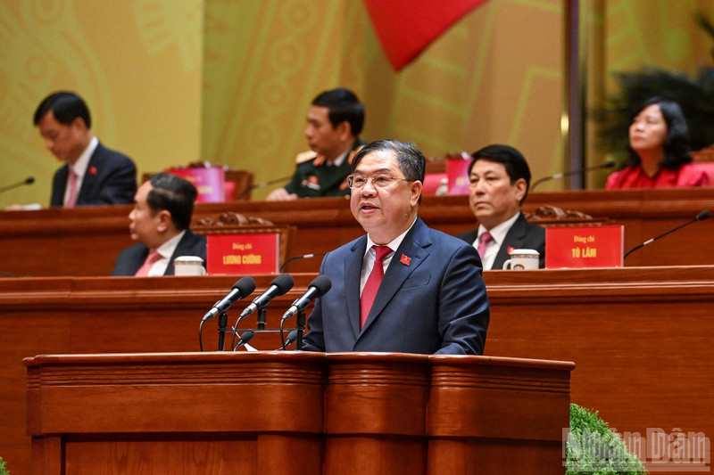 Pham Gia Tuc, jefe de la Oficina del Comité Central del PCV, habla en la cita. (Foto: Nhan Dan)