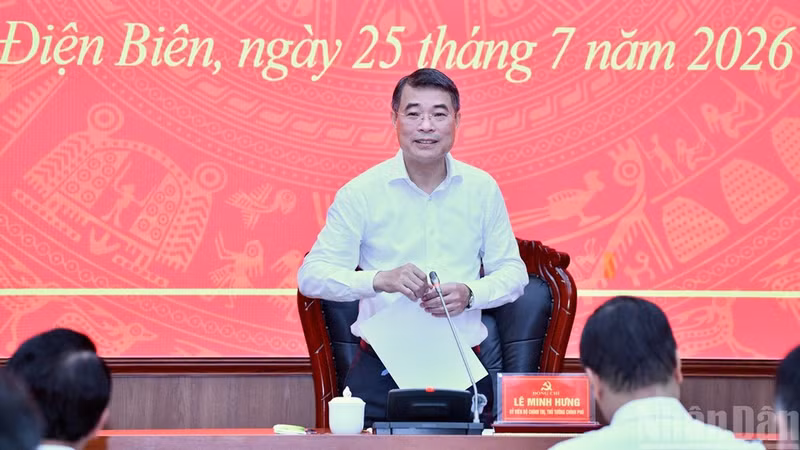 El primer ministro Le Minh Hung habla en la cita (Foto: Nhan Dan)
