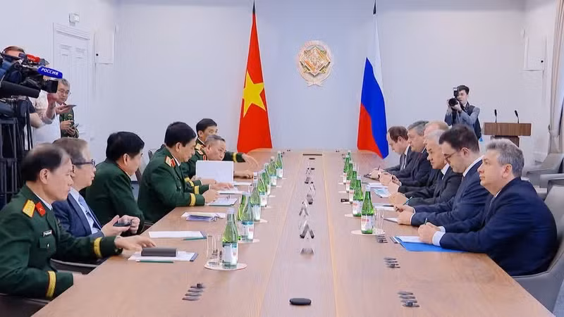 En la segunda sesión de consultas bilaterales sobre asuntos marítimos. (Foto: Ministerio de Defensa de Vietnam)